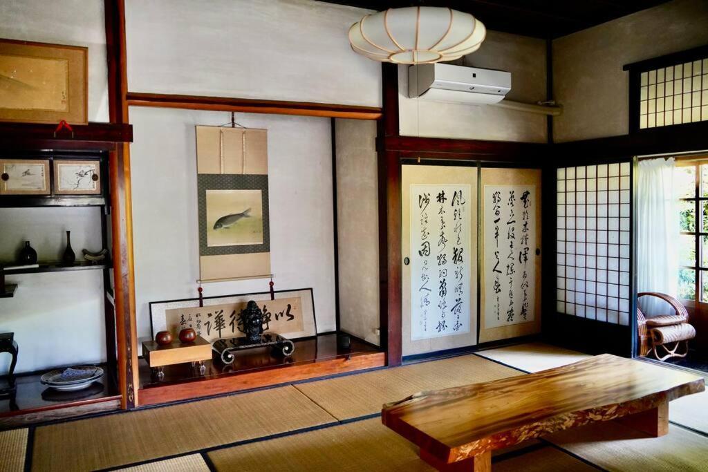 佐渡島に残る築130年の伝統的な古民家｜東夢 Villa Sado Eksteriør billede